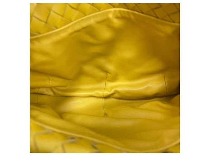Bottega Veneta Mesh Bulb Bag Borsa a Spalla Piccola Giallo - vista 7
