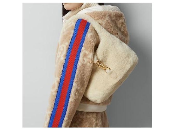 Gucci Borsa a tracolla Jackie Small in shearling a mezzaluna Multicolore - vista 11
