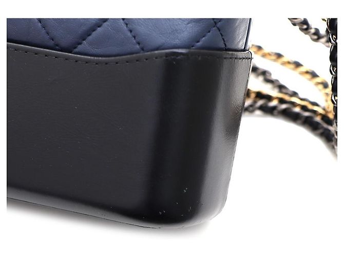 Chanel Bolsa de Ombro e Transversal New Medium Gabrielle em Pele de Vitelo Azul - vista 6