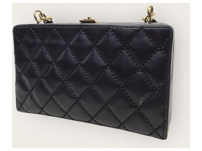Chanel Borsa a tracolla Generation in agnello nero con cuciture Wild Gold trapuntata - vista 3