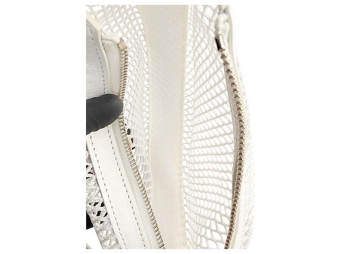 Chanel Borsa hobo a tracolla in mesh bianco - vista 11