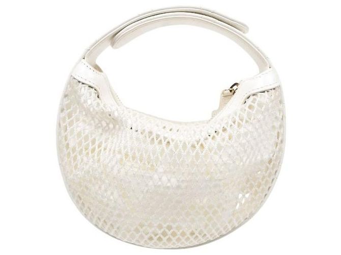 Chanel Borsa hobo a tracolla in mesh bianco - vista 3
