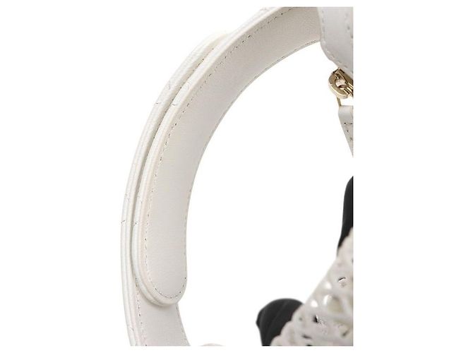 Chanel Borsa hobo a tracolla in mesh bianco - vista 9