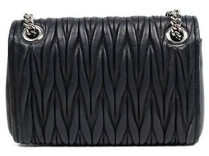 Miu Miu Borsa a tracolla trapuntata con catena nera - vista 3