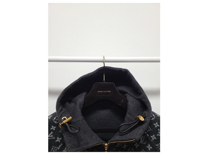 Louis Vuitton Giacca con cappuccio in jacquard monogram reversibile Marrone - vista 2