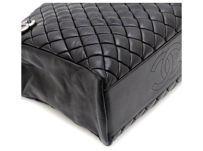 Chanel Borsa Shopper e Borsa a Spalla in Pelle di Agnello Bubble Nero - vista 6