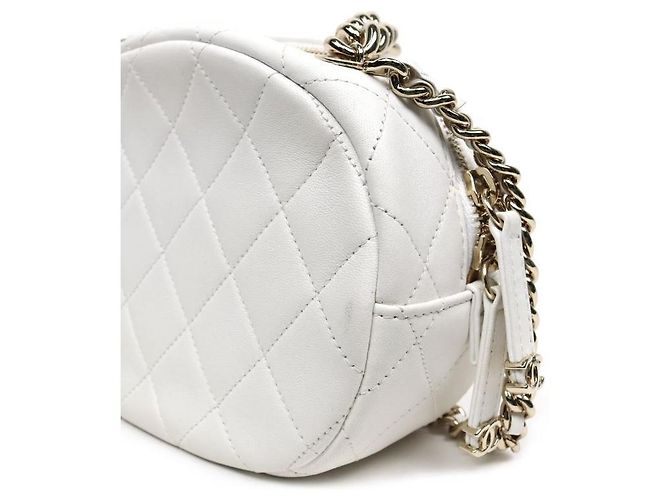 Chanel Borsa a tracolla bianca con borchie e catena Bianco - vista 9
