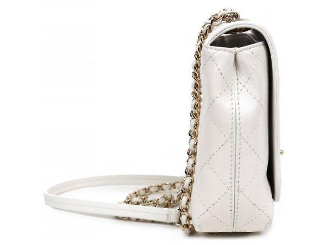 Chanel Bolsa de ombro com aba acolchoada branca Branco - vista 2
