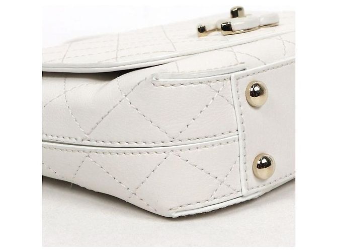 Chanel Bolsa de ombro com aba acolchoada branca Branco - vista 5