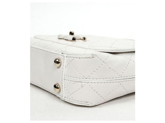 Chanel Bolsa de ombro com aba acolchoada branca Branco - vista 6