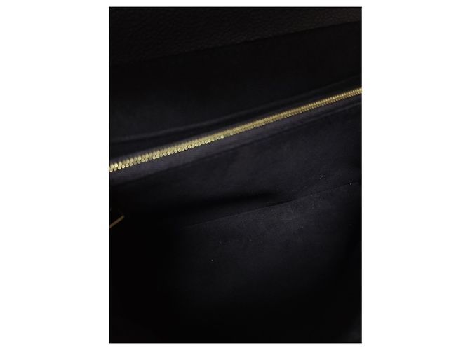 Louis Vuitton Madeleine in Empreinte Monogram nero - vista 4