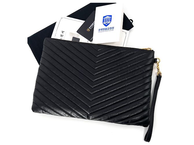 Saint Laurent Matelassé Clutch Bag Medium Schwarz - Ansicht 5
