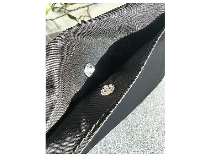Burberry Mini Pouch in Nylon con Logo Nero - vista 12