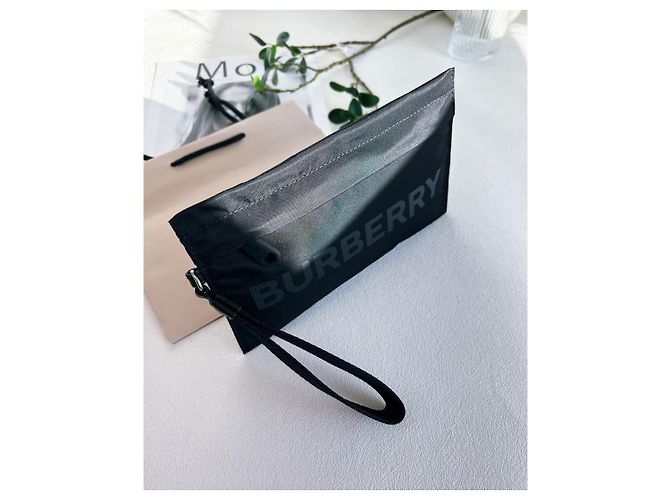 Burberry Mini Pouch in Nylon con Logo Nero - vista 9