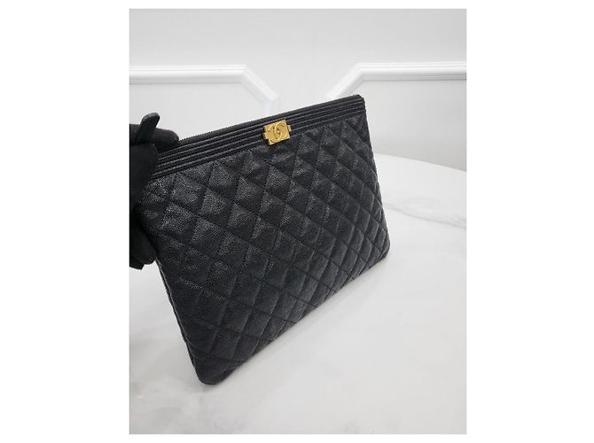 Chanel Clutch Boy Gold New Medium Gold Series D'oro - vista 3