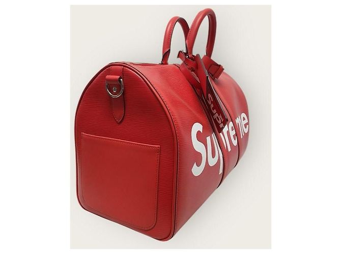 Louis Vuitton Borsa Keepall Epi con Logo Supreme Rosso - vista 3