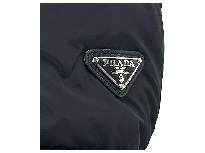 Prada Gesteppte Rider Kurzjacke für Damen mit Triangle-Logo Schwarz - Ansicht 7