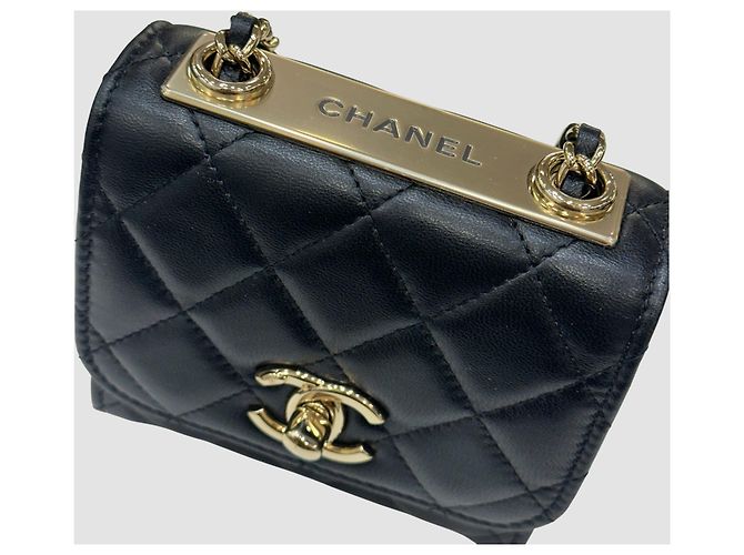 Chanel Mini borsa a catena Trendy CC in agnello nero e oro - vista 12