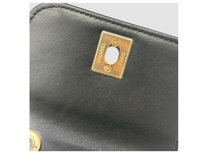 Chanel Mini borsa a catena Trendy CC in agnello nero e oro - vista 6