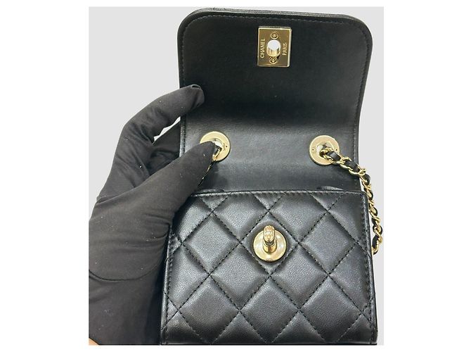 Chanel Mini borsa a catena Trendy CC in agnello nero e oro - vista 7