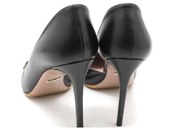 Gucci Scarpe in pelle nera con borchie argentate Nero - vista 2