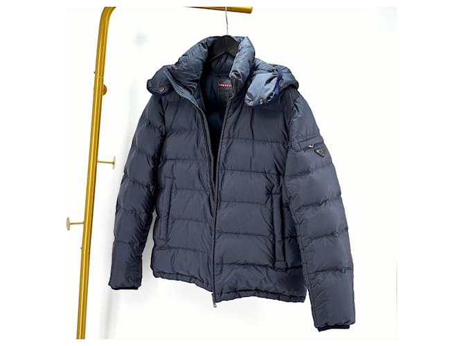 Prada Giacca imbottita con cappuccio e logo Triangle Blu - vista 3