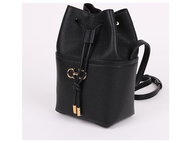 Salvatore Ferragamo Mini borsa a secchiello crossbody Gancini nera Ferragamo Nero - vista 4
