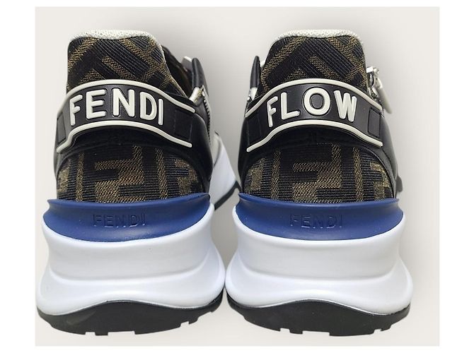 Fendi Sneakers Flow in pelle nera e jacquard FF marrone Nero - vista 7