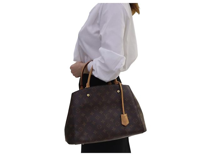 Louis Vuitton Borsa a Spalla Monogram Montaigne MM Multicolore - vista 9