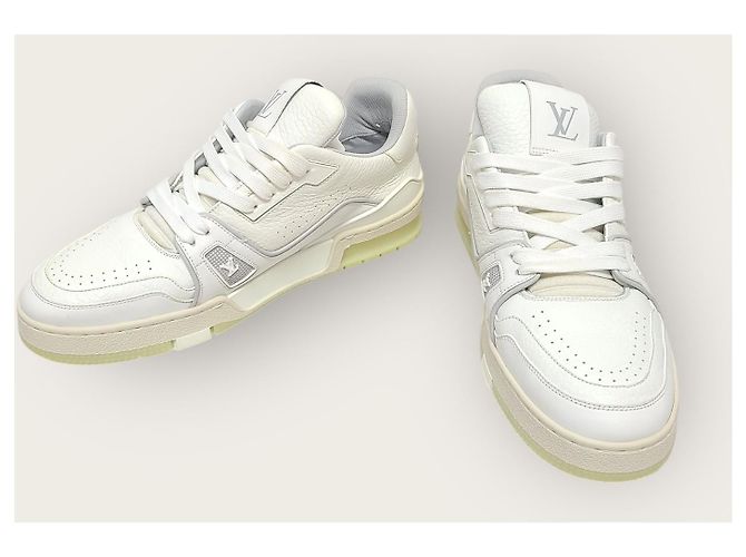 Louis Vuitton Weiße LV Leder Trainer Sneaker - Ansicht 3