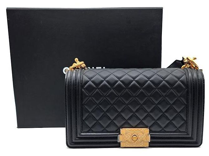 Chanel Boy Handtasche mit Tragegriff aus Lammleder Größe Medium Schwarz - Ansicht 8