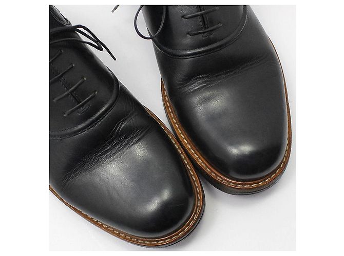 Louis Vuitton Schwarze Schnürschuhe aus Leder mit Bändern - Ansicht 10