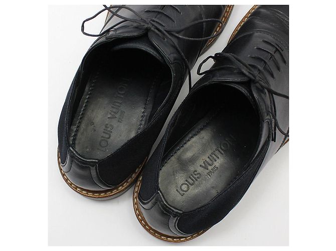 Louis Vuitton Schwarze Schnürschuhe aus Leder mit Bändern - Ansicht 11
