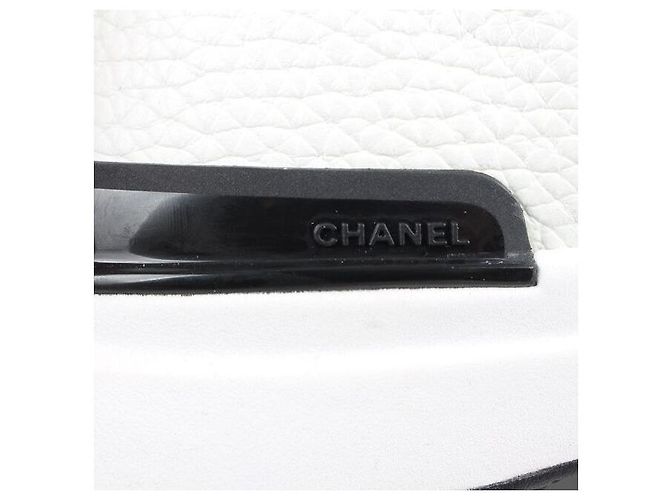 Chanel Sneakers in mesh e scamosciato in pelle di vitello bianco - vista 6