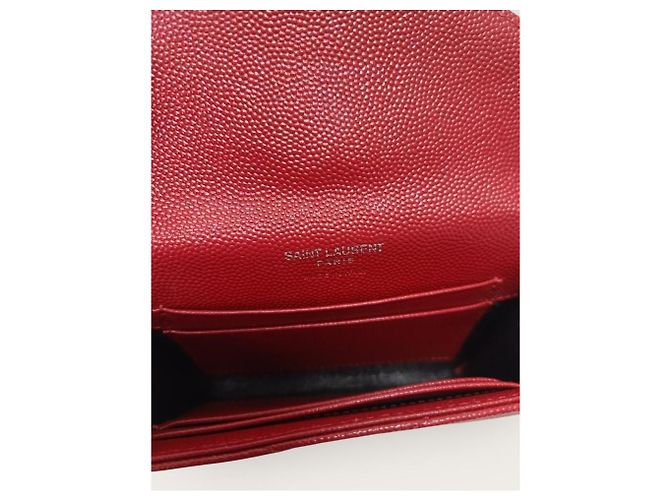 Saint Laurent Piccolo portafoglio matelassé rosso con monogramma e finiture argentate - vista 4