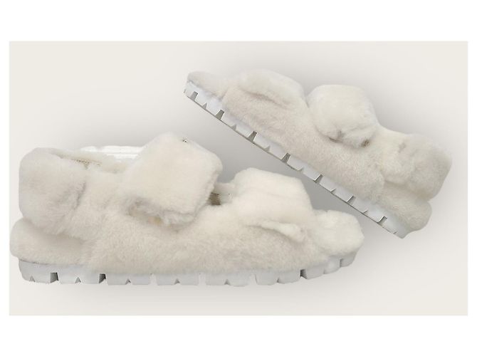 Prada Sandali con listino in shearling e logo a triangolo bianco - vista 5