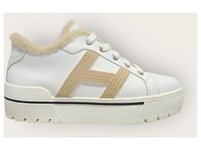 Hermès Sneakers Abain-Taj in shearling con logo bianco - vista 2