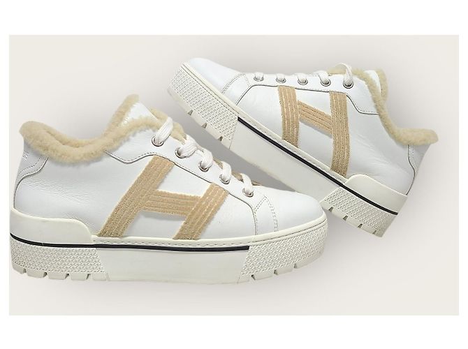 Hermès Sneakers Abain-Taj in shearling con logo bianco - vista 5