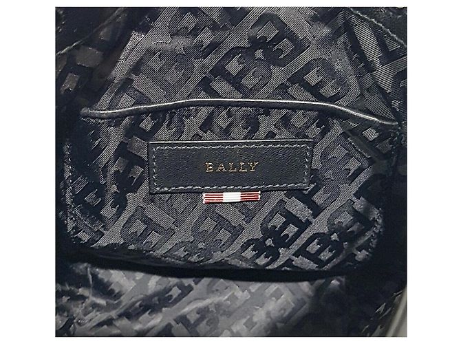 Bally  gesteppte Bucket Bag - Ansicht 10