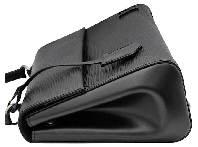 Louis Vuitton Cluny BB Negro - vista 4