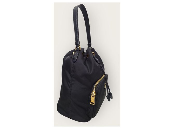 Prada Bucket Bag Black Re-Nylon Logo Schwarz - Ansicht 3