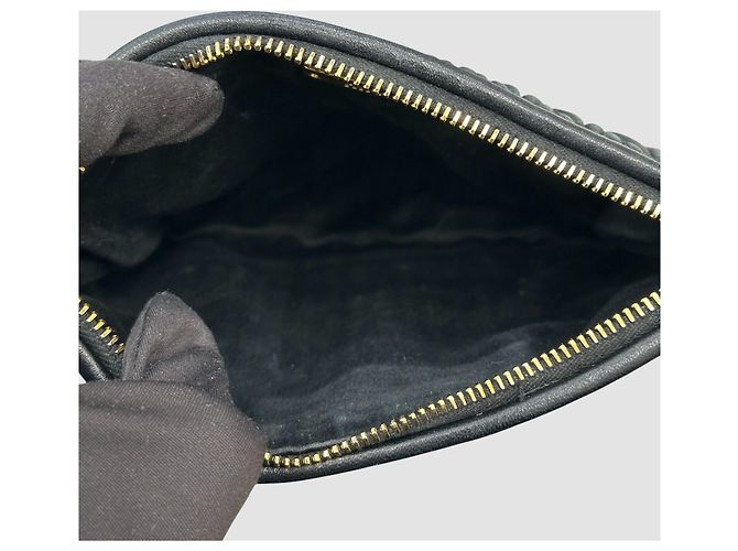 Miu Miu Pochette in pelle Nappa Matreasse Nero - vista 5