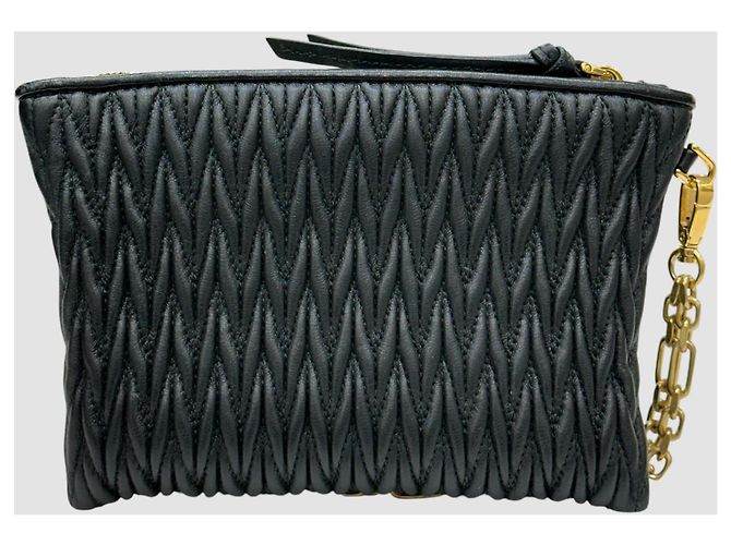 Miu Miu Pochette in pelle Nappa Matreasse Nero - vista 6