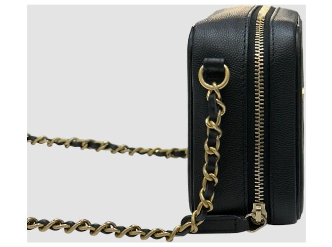 Chanel Piccola borsa a tracolla Cosmetic in serie Caviar nero - vista 4