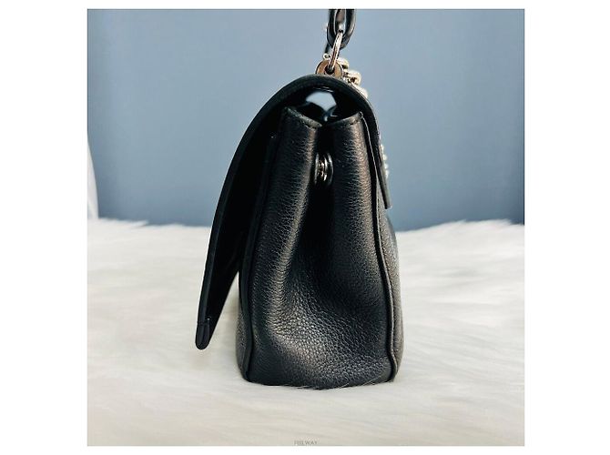 Twist Louis Vuitton Borsa a tracolla Lockme II Black BB Nero - vista 3