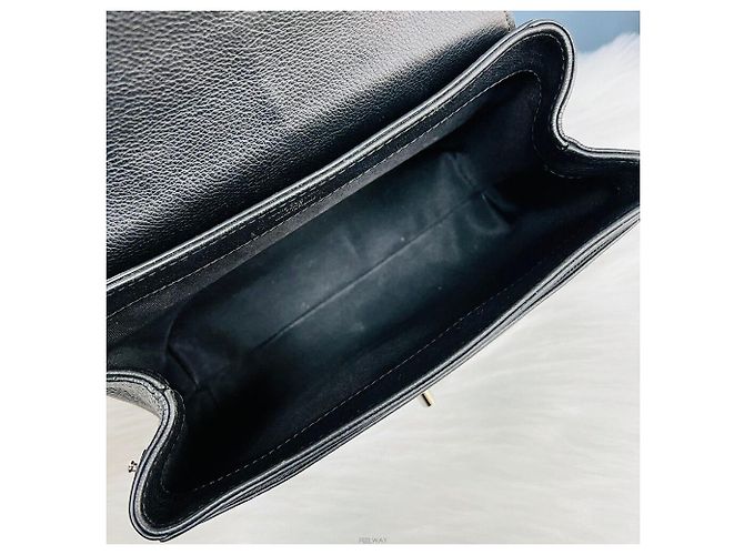 Twist Louis Vuitton Borsa a tracolla Lockme II Black BB Nero - vista 5