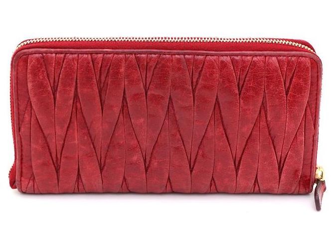 Miu Miu Cartera larga de piel napa acolchada Roja - vista 3