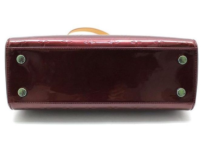 Louis Vuitton Monogram Vernis Brea MM Shoulder Bag Red - view 3