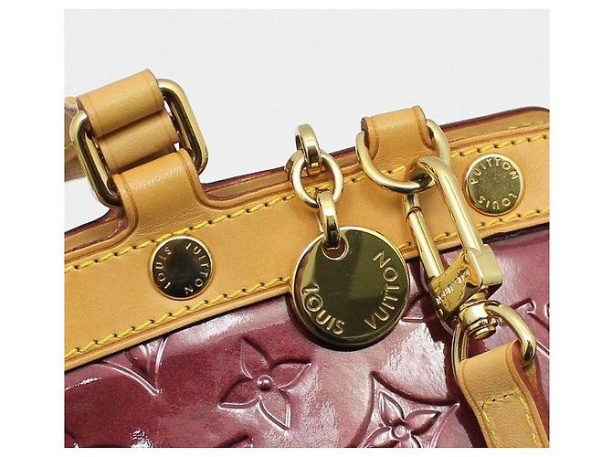 Louis Vuitton Monogram Vernis Brea MM Shoulder Bag Red - view 5