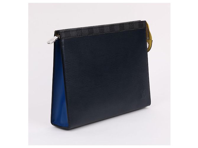 Louis Vuitton Clutch Epi Voyage MM Multicolor Multicolore - vista 4